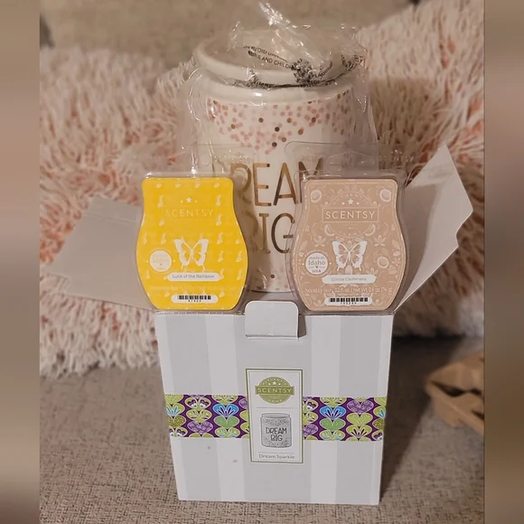 Scentsy Dream Dream Big Pink & Gold - New In Box with 2 Wax Sets - Picture 6 of 11